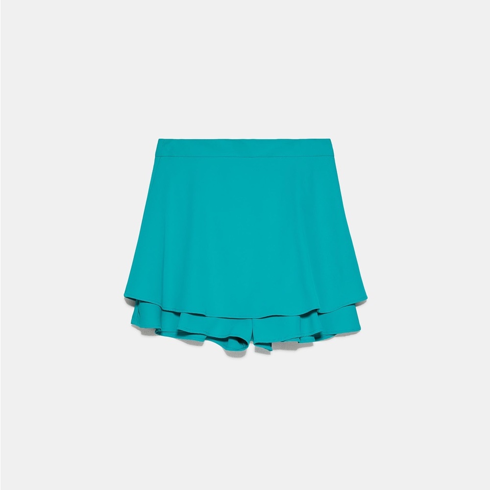 Zara blue skort. NWOT. Size large